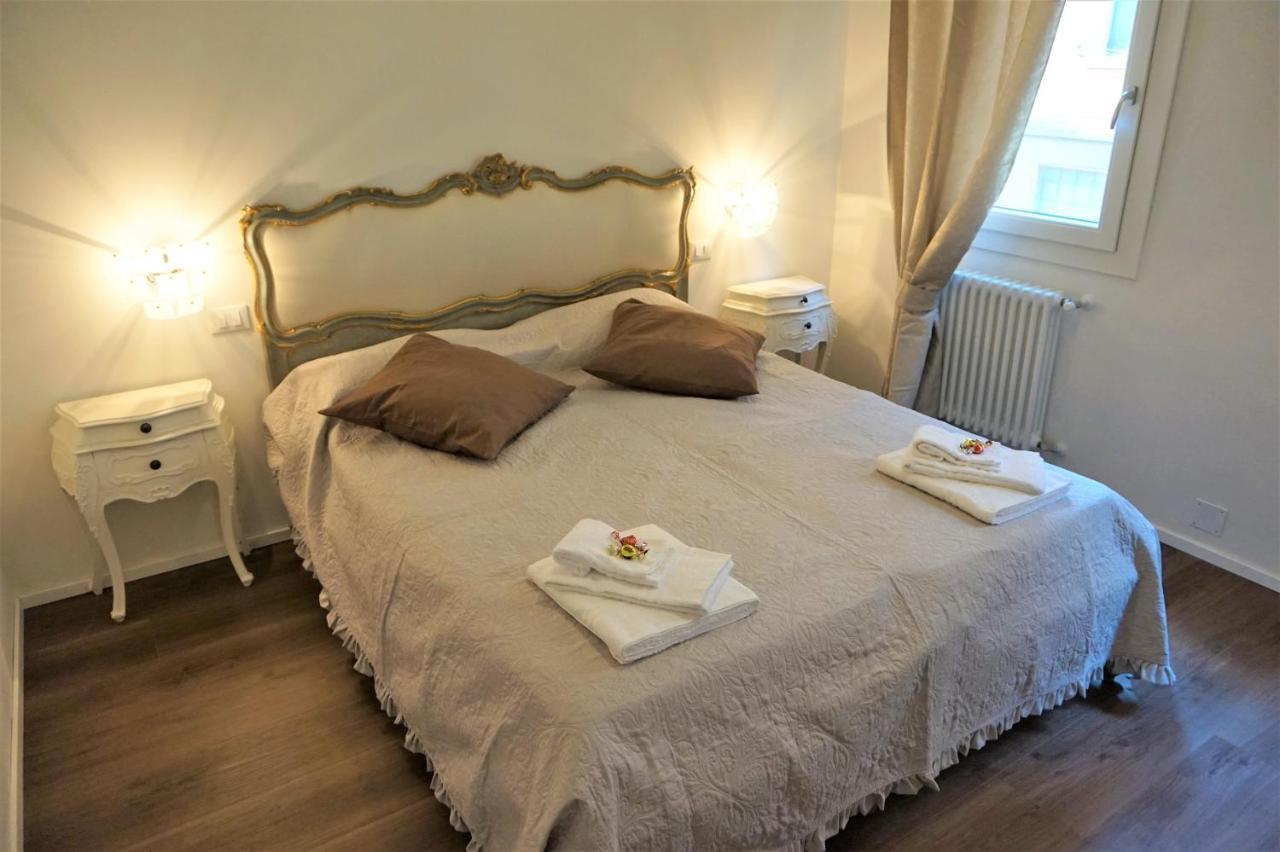 Sara S Luxury Home Five Minutes From Piazza San Marco Венеция Экстерьер фото