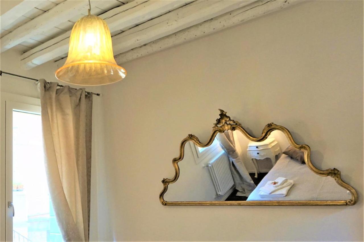 Sara S Luxury Home Five Minutes From Piazza San Marco Венеция Экстерьер фото